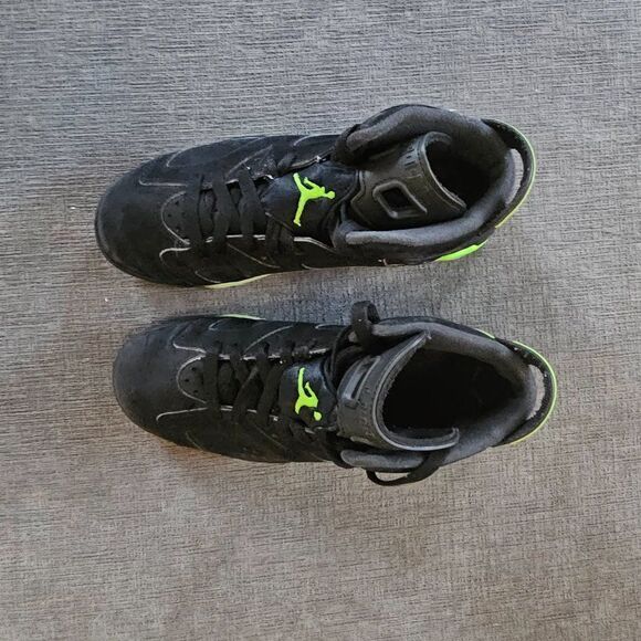 Nike Air Jordan Women's Electric Green 6 Retro Shoes Size 8.5 - Picture 4 of 15